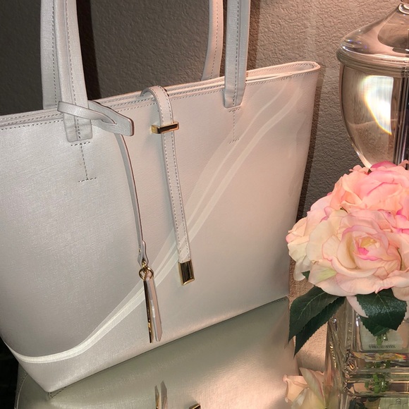 Vince Camuto Tote - Picture 3 of 12